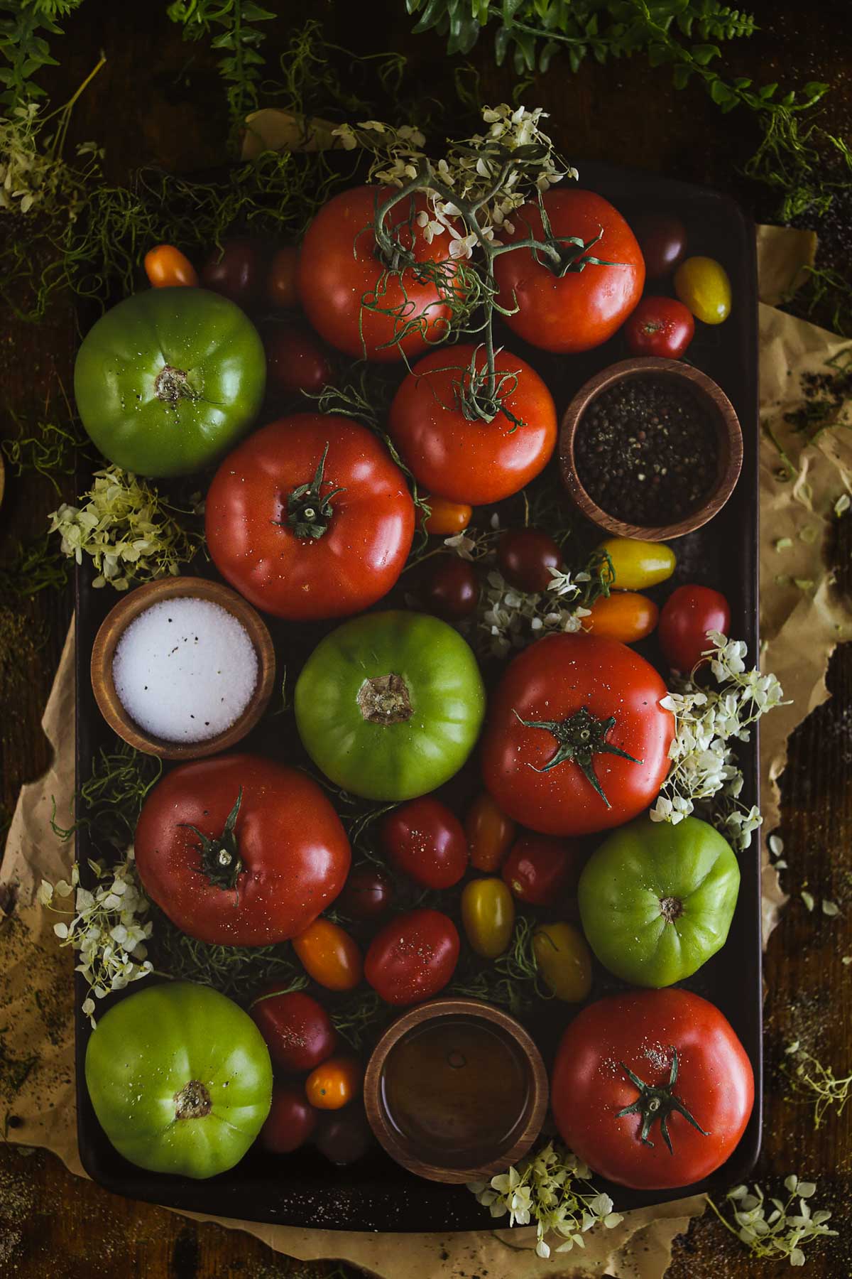 The ingredients needed to make smoked tomatoes.