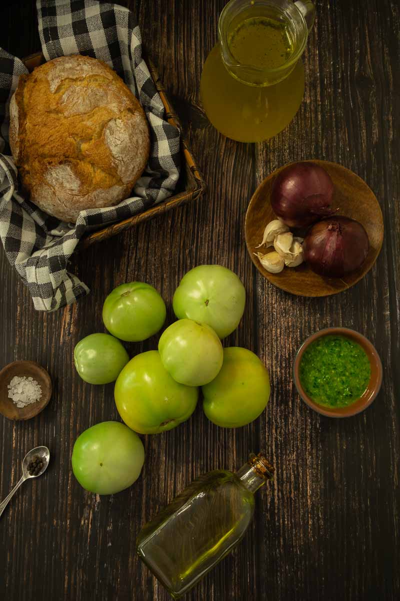 All of the ingredients needed to make this green tomato soup.